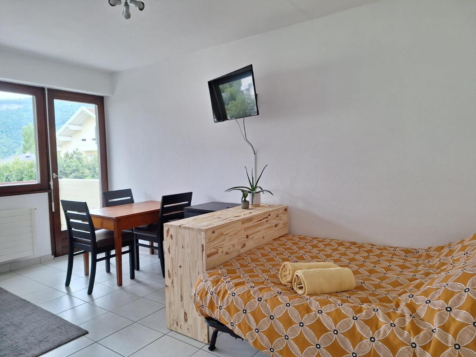 Apartment Au Calme Avec Balcon Proche Geneve Gaillard